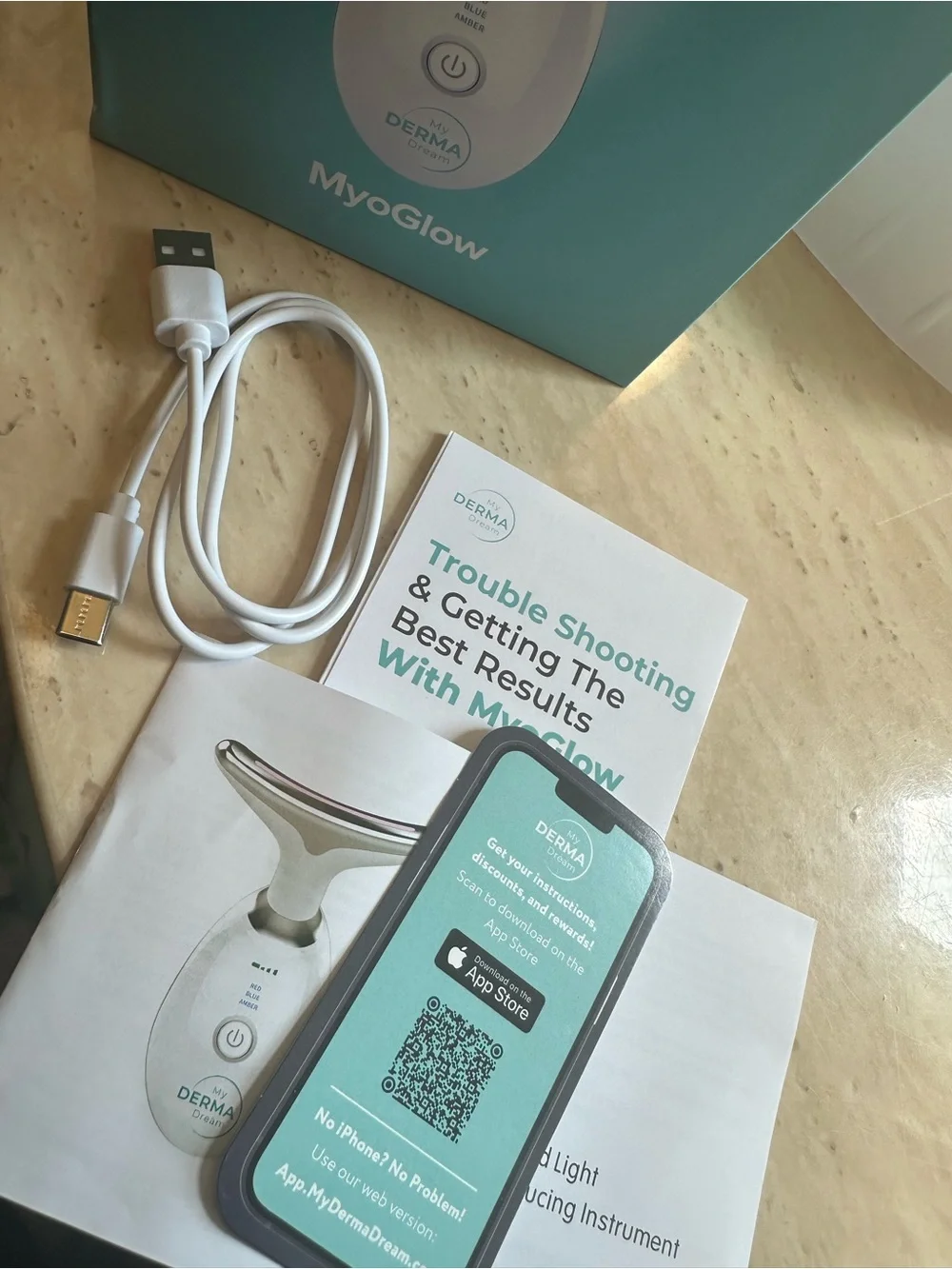 My Derma Dream MyoGlow Light Therapy Skin Device & Niacinamide Serum